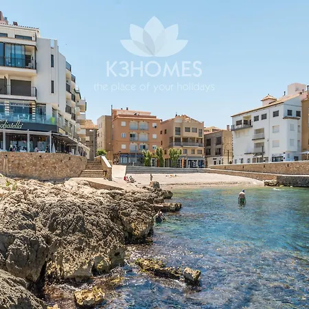 Centrally Located In L Escala L'Escala