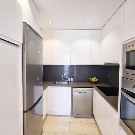 Centrally Located In L Escala Apartment L'Escala