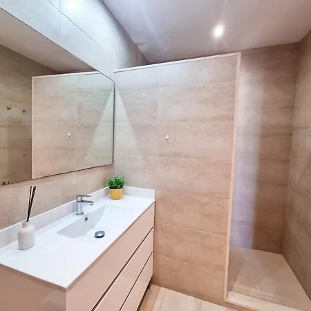 Centrally Located In L Escala Apartment L'Escala