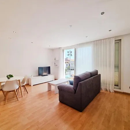 Apartment Centrally Located In L Escala L'Escala